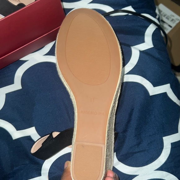 Black Wedges size 11 - Picture 3 of 3